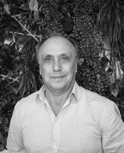 Marius Nowak, Country head