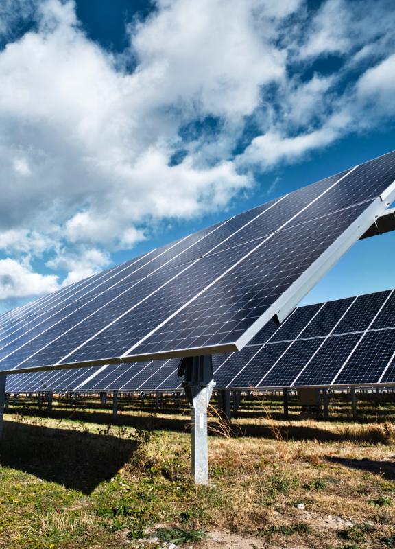 Solar power plants: solutions & projects for energy transition