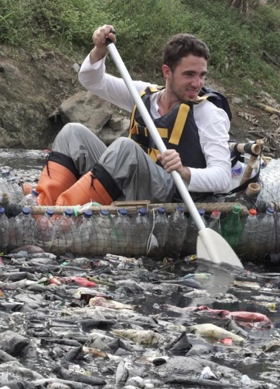 Sensibilisation aux dangers de la surconsommation de plastiques, nettoyages des rivières et revalorisation des déchets récoltés 