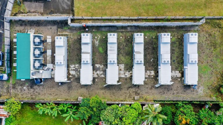 locaux akuo antilles