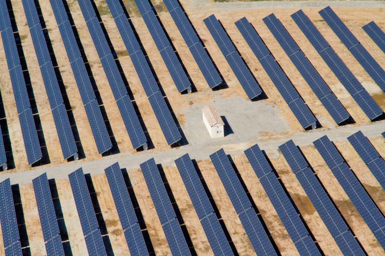 Corse panneau solaire akuo