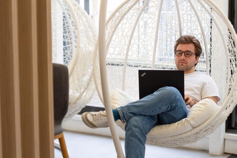 inside akuo collaborateur chill